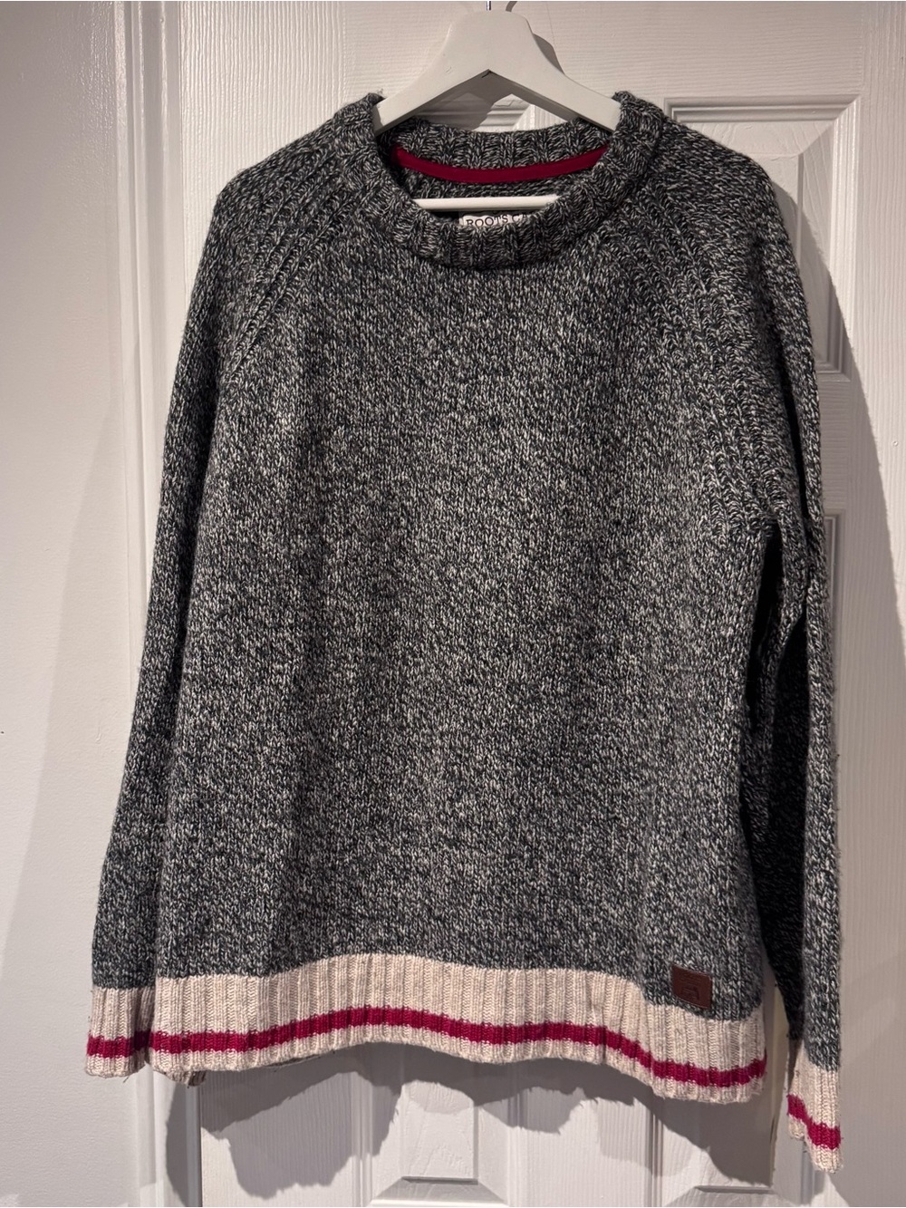 ROOTS  Knit Sweater with Cream & REDTrim